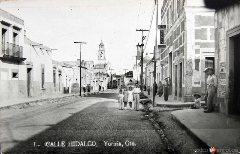 Fotos de Yuriria, Guanajuato: Calle Hidalgo