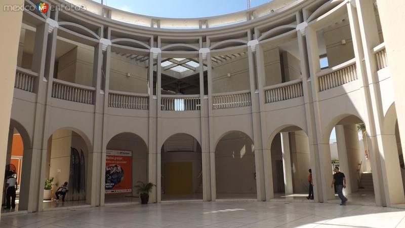 Fotos de Mérida, Yucatán: Centro Cultural en los portales de Mérida. Diciembre/2014