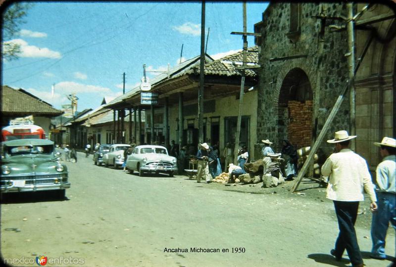 Fotos de Angahuan, Michoacán: ECENA CALLEJERA