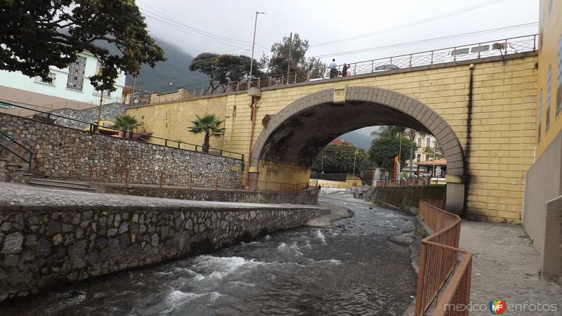 Fotos de Orizaba, Veracruz: Puente de 1909 sobre el Río Orizaba. Diciembre/2014