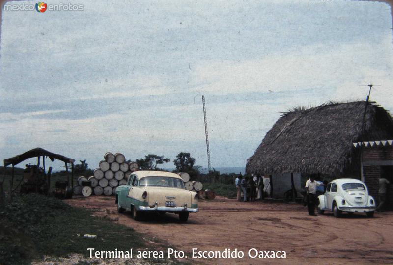 Fotos de Puerto Escondido, Oaxaca: TERMINAL AEREA