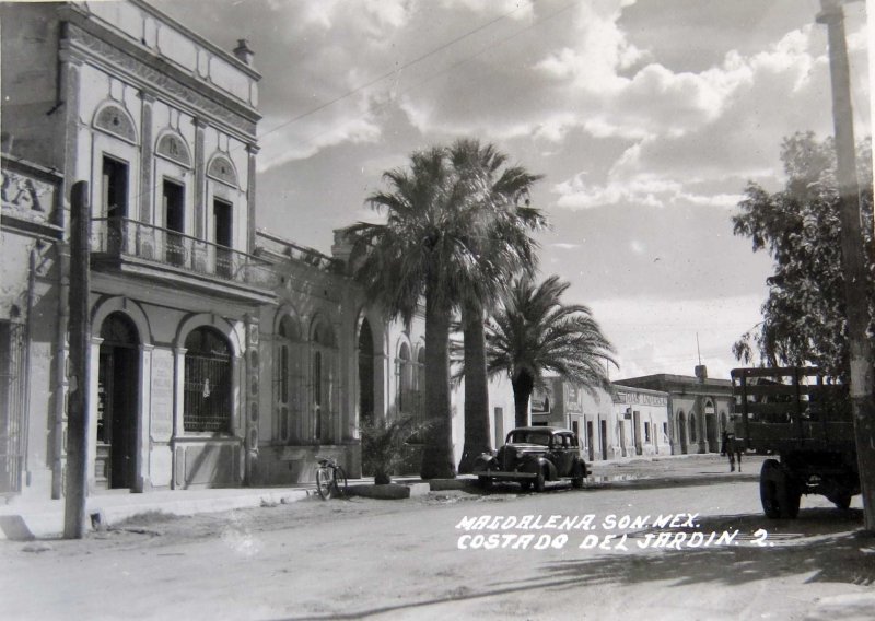 Fotos de Magdalena De Kino, Sonora: COSTADO DEL JAARDIN