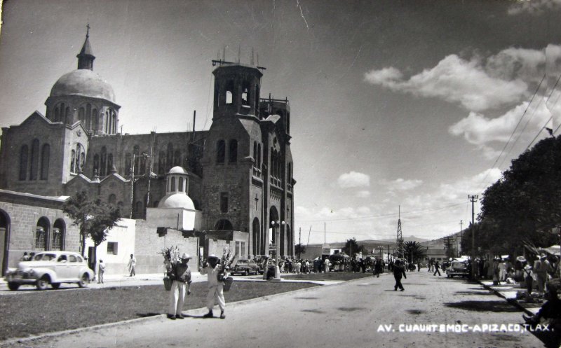 Fotos de Apizaco, Tlaxcala: AVENIDA CUAHUTEMOC