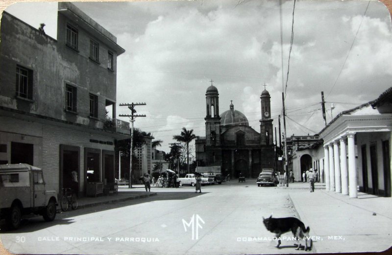 Fotos de Cosamaloapan, Veracruz: CALLE PRINCIPAL Y PARROQUIA