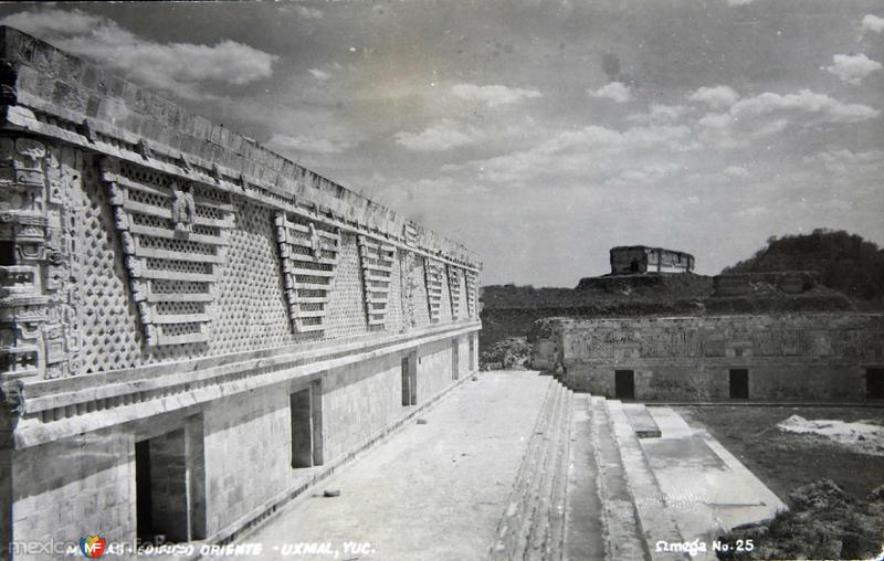 Fotos de Uxmal, Yucatán: EDIFICIO DE LAS MONJAS