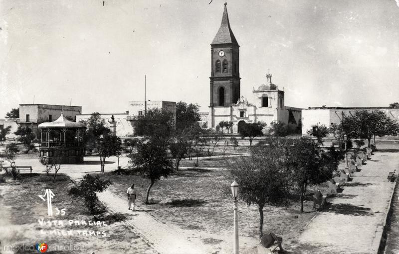 Fotos de Ciudad Mier, Tamaulipas: Plaza principal y Parroquia