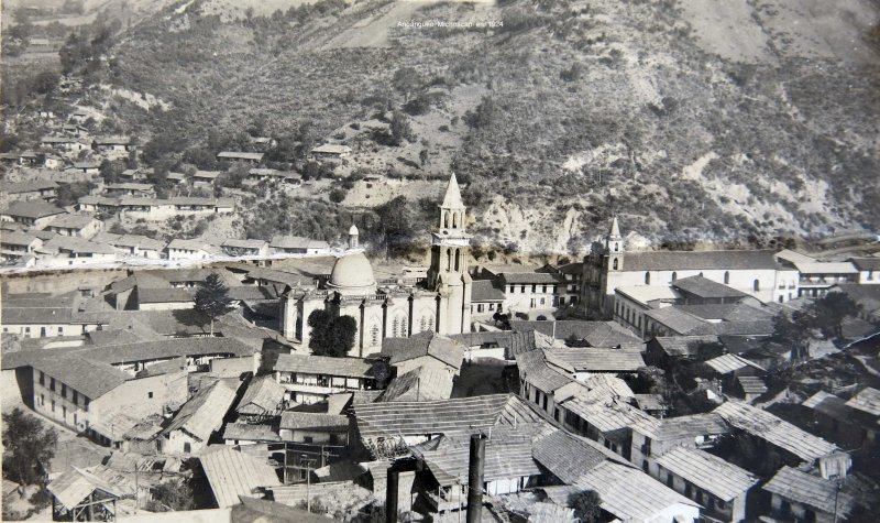 Fotos de Angangueo, Michoacán: Panorama de Angangueo Michoacan en 1924