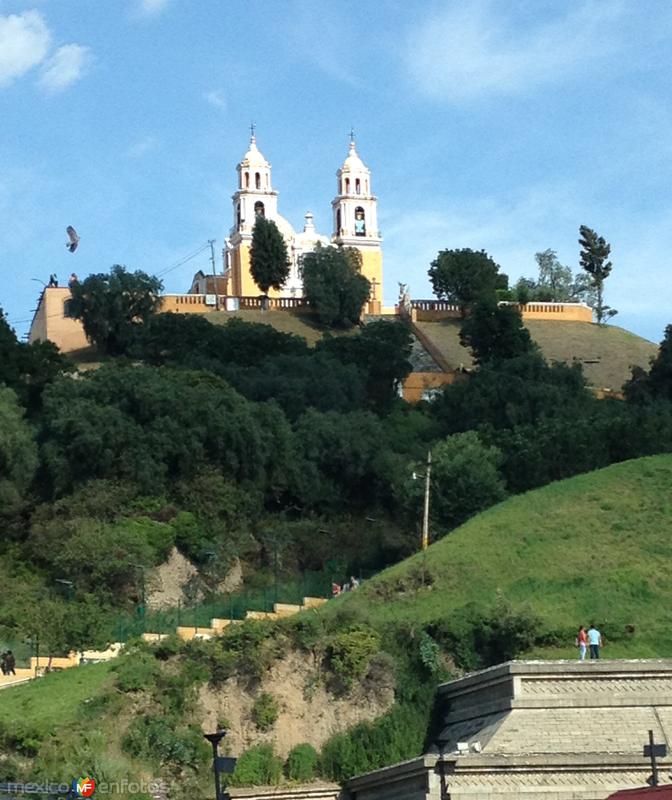 Fotos de Cholula, Puebla: Templo de los Remedios y pirámide de Cholula. Agosto/2015