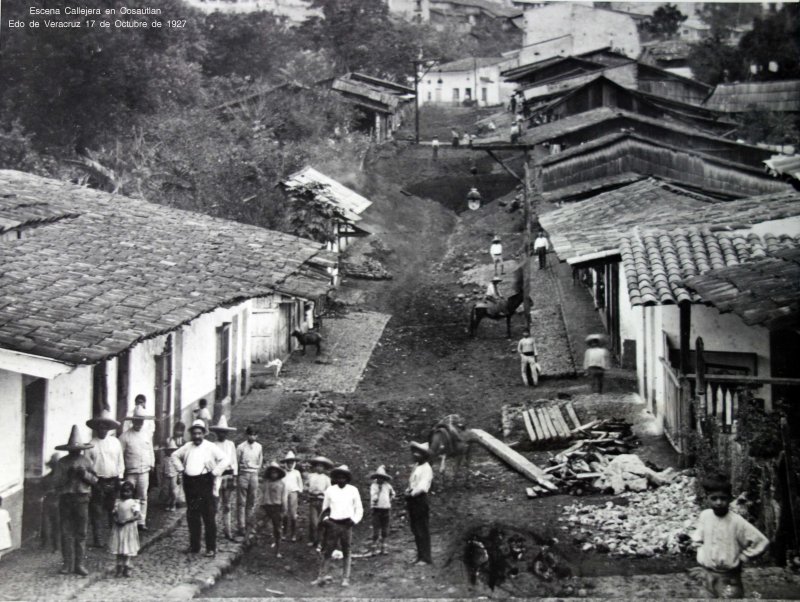 Fotos de Cosautlán, Veracruz: Escena Callejera en Cosautlan Edo de Veracruz 17 de Octubre de 1927