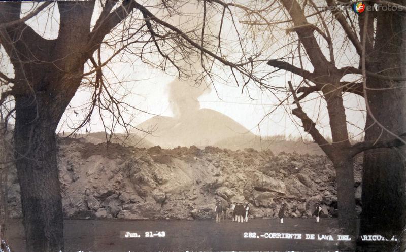 Fotos de Paricutín, Michoacán: Corriente de Lava fechada el dia 21 de Junio de 1943