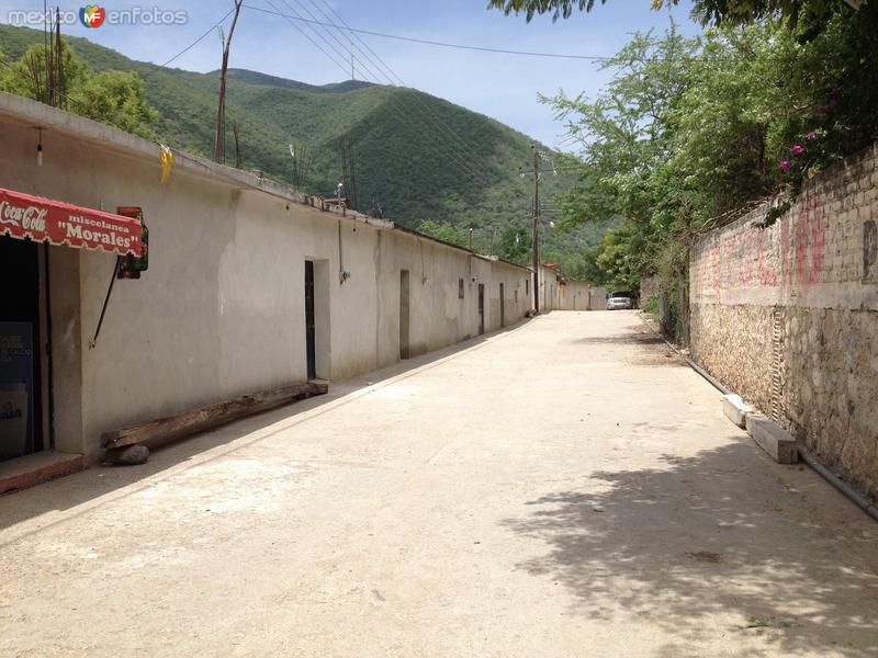 Fotos de Papalutla, Guerrero: Calle principal de Papalutla. Marzo/2016