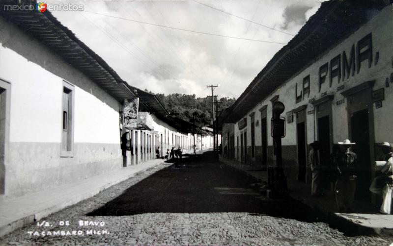 Fotos de Tacámbaro, Michoacán: Calle Primera de Bravo .