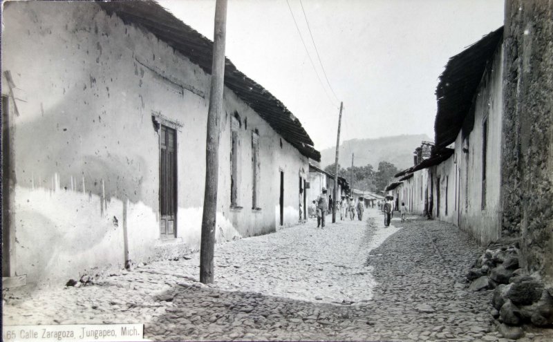 Fotos de Jungapeo, Michoacán: Calle de Zaragoza