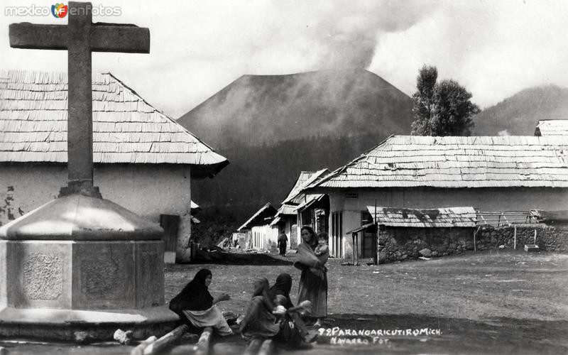 Fotos de Paricutín, Michoacán: Volcán Paricutín desde Parangaricutiro