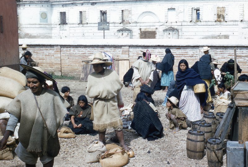 Fotos de San Cristóbal De Las Casas, Chiapas: Mercado y Ex Convento de la Merced / Antigua Cárcel de San Cristóbal (1954)