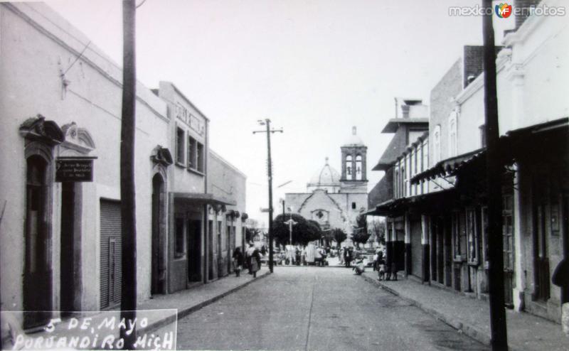 Fotos de Puruandiro, Michoacán: Calle Cinco de Mayo.