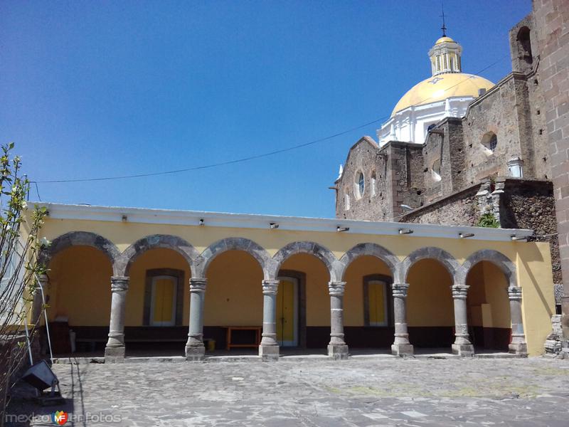 Fotos de Tepeyanco, Tlaxcala: Arcos de la Parroquia de San Francisco (siglo XVII). Febrero/2017