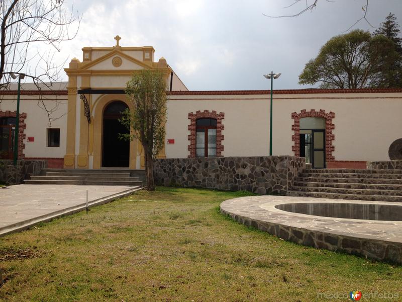 Fotos de San Luis Apizaquito, Tlaxcala: Exterior de la Capilla de la ex-fábrica de San Luis Apizaquito. Abril/2017