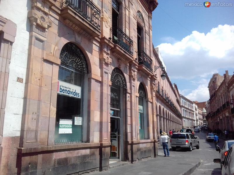 Fotos de Zacatecas, Zacatecas: Avenida Hidalgo, ciudad de Zacatecas. Abril/2017