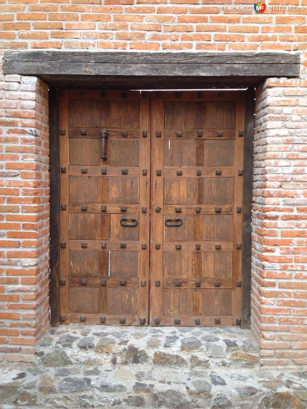 Fotos de Val´Quirico, Tlaxcala: Puertas. Val´Quirico. Abril/2017