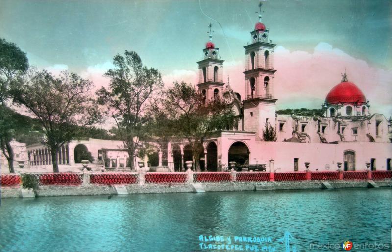 Fotos de Tlacotepec, Puebla: La Parroquia y algibe.