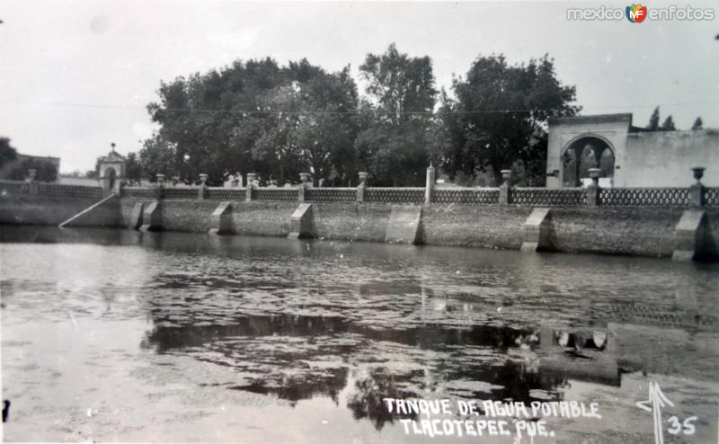 Fotos de Tlacotepec, Puebla: Tanque de agua potable.