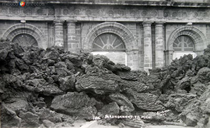 Fotos de Paricutín, Michoacán: Iglesia sepultada parcialmente por el Volcan.