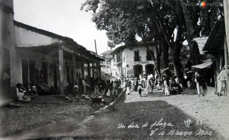 Fotos de Valle De Bravo, México: Dia de Mercado.