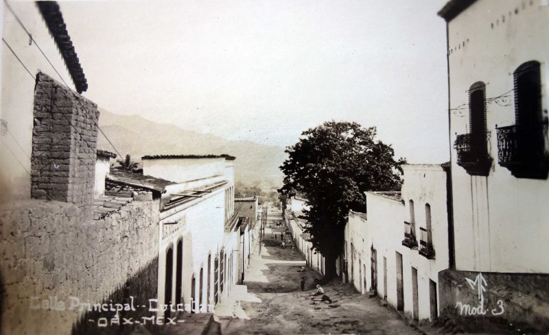 Fotos de San Juan Bautista Cuicatlán, Oaxaca: Calle principal.