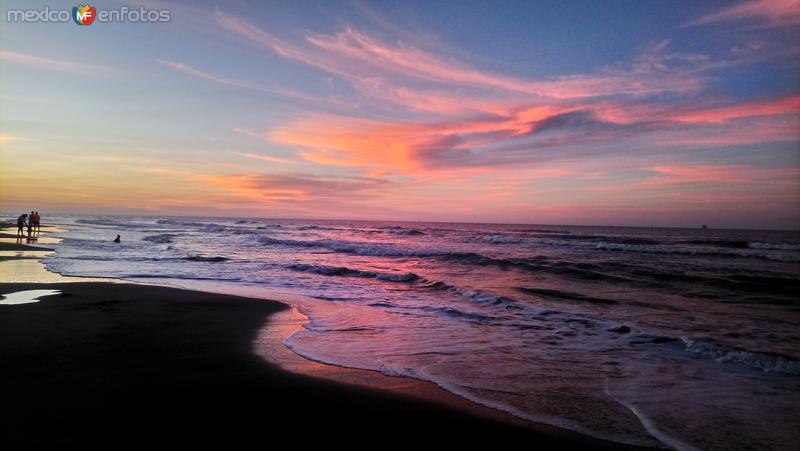 Fotos de Paraíso, Tabasco: Atardecer en la playa