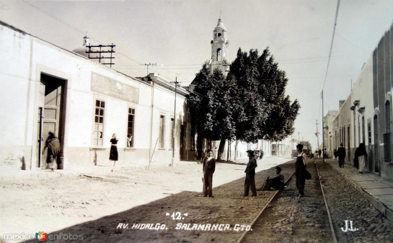 Fotos de Salamanca, Guanajuato: Avenida Hidalgo ( Circulada el 29 de Noviembre de 1936 ).