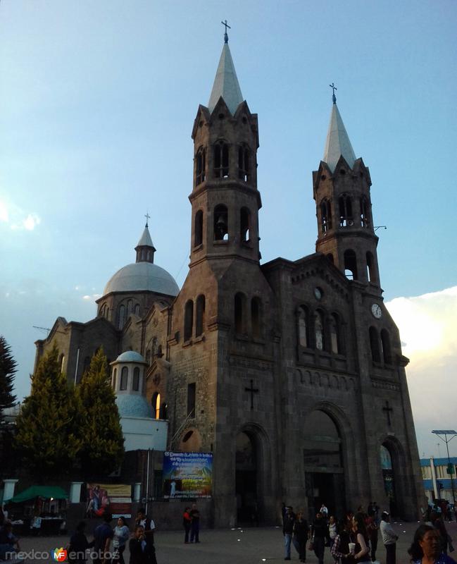 Fotos de Apizaco, Tlaxcala: Basílica de Nuestra Señora de la Misericordia. Febrero/2018