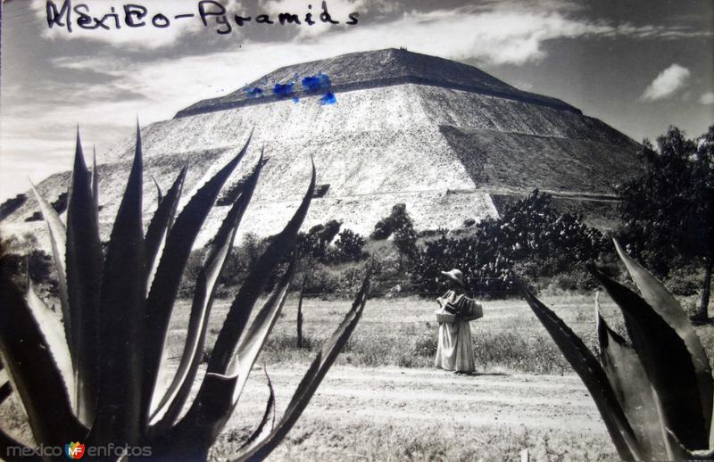 Fotos de Teotihuacán, México: La Piramide.