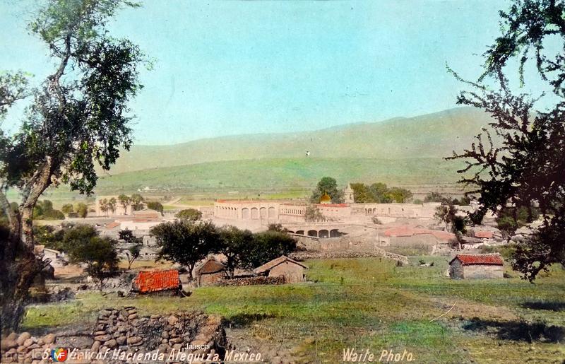 Fotos de Atequiza, Jalisco: Vista de de La Hacienda de Atequiza, Jalisco por Charles B. Waite.