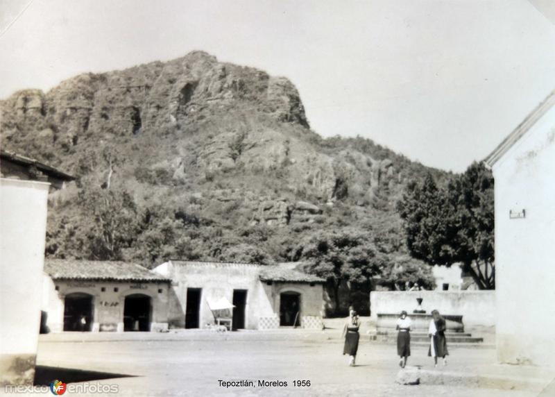 Fotos de Tepoztlán, Morelos: Escena callejera Tepoztlán, Morelos 1956.