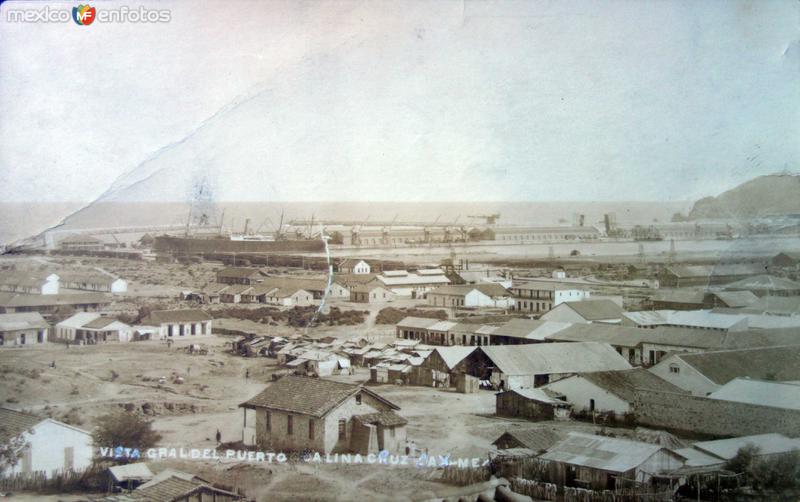 Fotos de Salina Cruz, Oaxaca: Vista general del puerto ( Circulada el 31 de Abril de 1919 ).