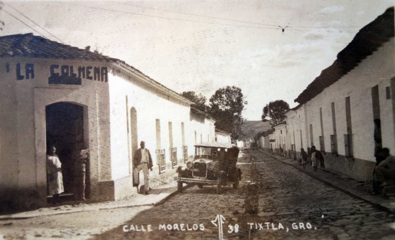 Fotos de Tixtla, Guerrero: Calle Morelos.