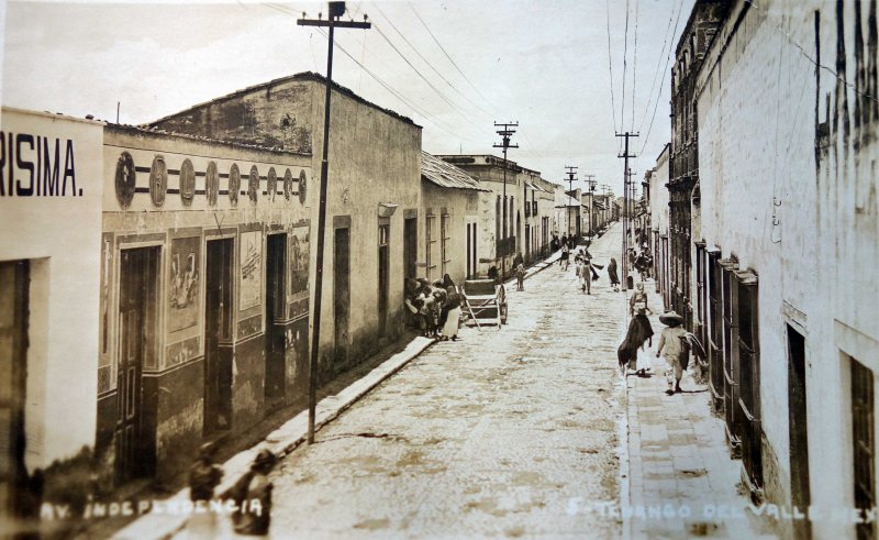 Fotos de Tenango Del Valle, México: Avenida Independencia.