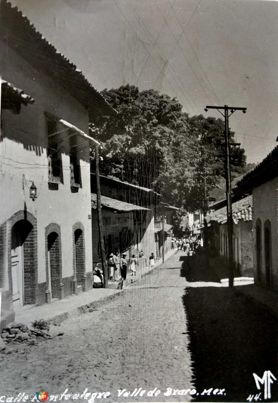 Fotos de Valle De Bravo, México: Calle de Montealegre ( Circulada el 25 de Mayo de 1958 ).