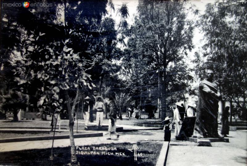 Fotos de Jiquilpan, Michoacán: La Plaza Zaragoza.