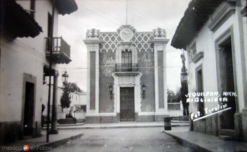 Fotos de Jiquilpan, Michoacán: La Biblioteca.