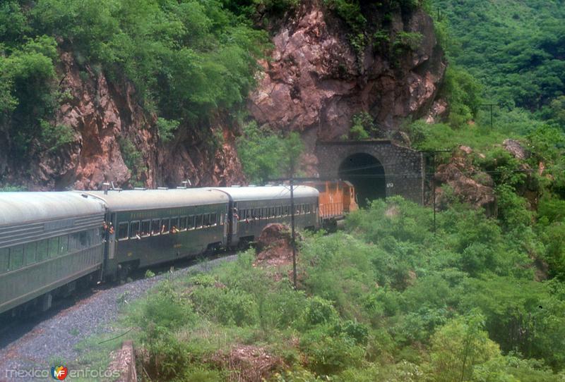 Fotos de Sierra Tarahumara, Chihuahua: Ferrocarril Chihuahua al Pacífico (1976)