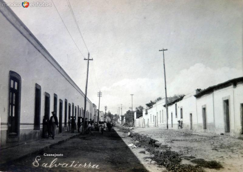 Fotos de Salvatierra, Guanajuato: Escena callejera.