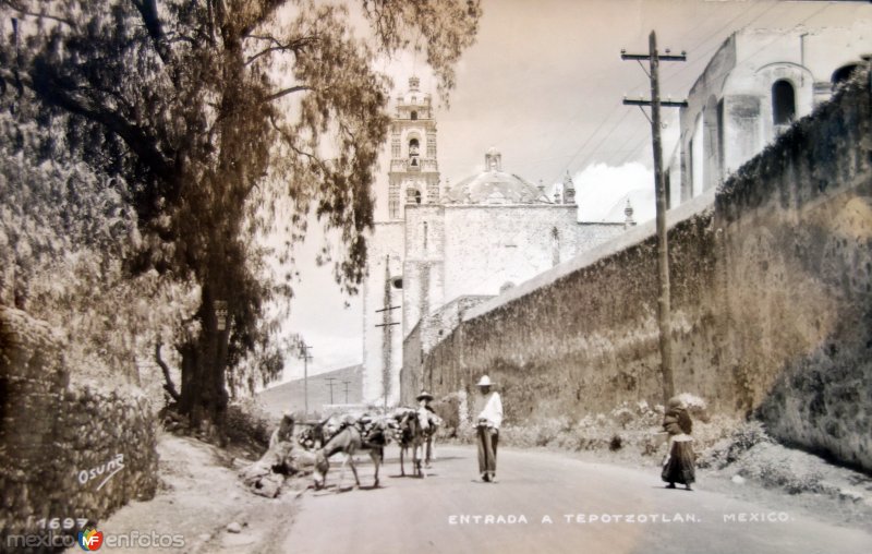 Fotos de Tepotzotlán, México: Entrada a.