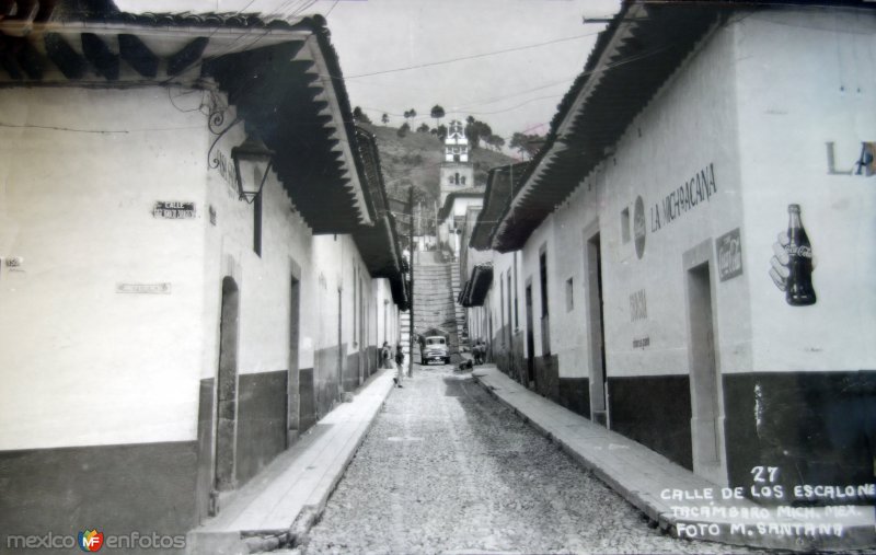 Fotos de Tacámbaro, Michoacán: Calle de Los escalones.