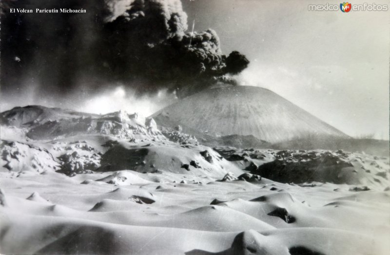 Fotos de Paricutín, Michoacán: El Volcan En plena erupcion.