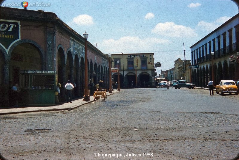 Fotos de Tlaquepaque, Jalisco: Escena callejera de Tlaquepaque, Jalisco 1958.