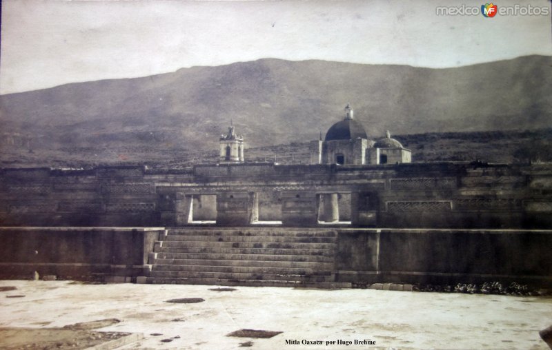 Fotos de Mitla, Oaxaca: Mitla Oaxaca  por el Fotógrafo Hugo Brehme.