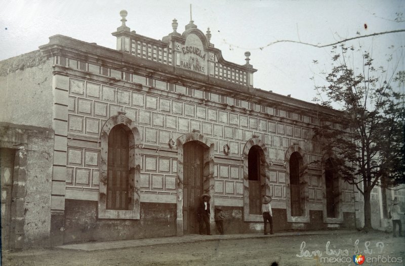 Fotos de San Ciro, San Luis Potosí: Escuela para Ninas.