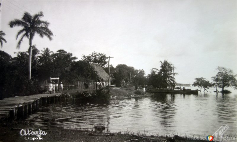 Fotos de Atasta, Campeche: Embarcadero y puente. ( Circulada el 7 de Febrero de 1936 ).